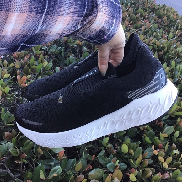 NEW NEW BALANCE men’s fresh foam x 1080 unlaced shoes in black/white - Picture 3 of 8